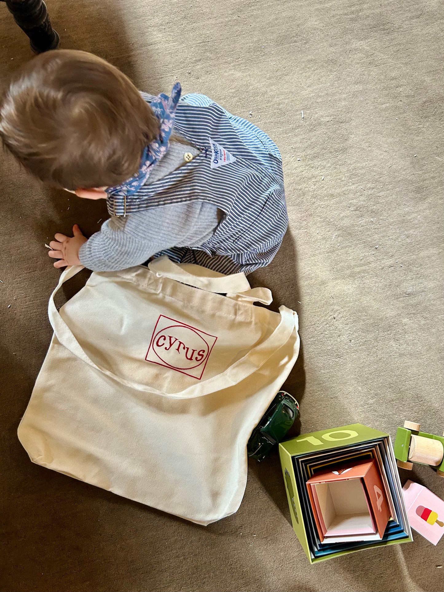 Tote bag Cyrus
